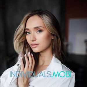 Шлюха Аврора 30724